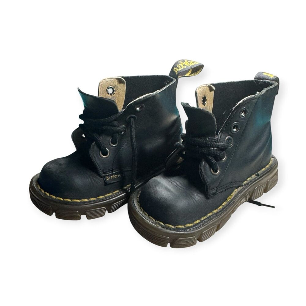 Dr. Martens Kids Leather Lace-Up Boots Black Leather Size 10 Unisex Walking‎